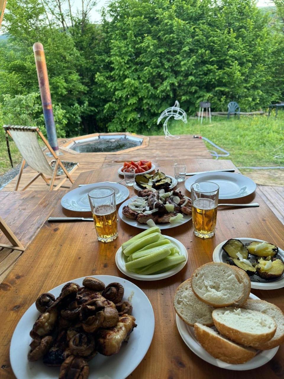 Bed & Breakfast приватна дикий мед